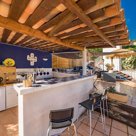 Hébergement de vacances Four Bedroom House In Golfe Juan