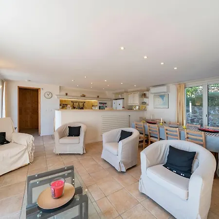 Four Bedroom House In Golfe Juan * Vallauris