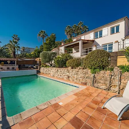 Four Bedroom House In Golfe Juan Дом отдыха *