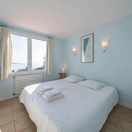 Four Bedroom House In Golfe Juan *